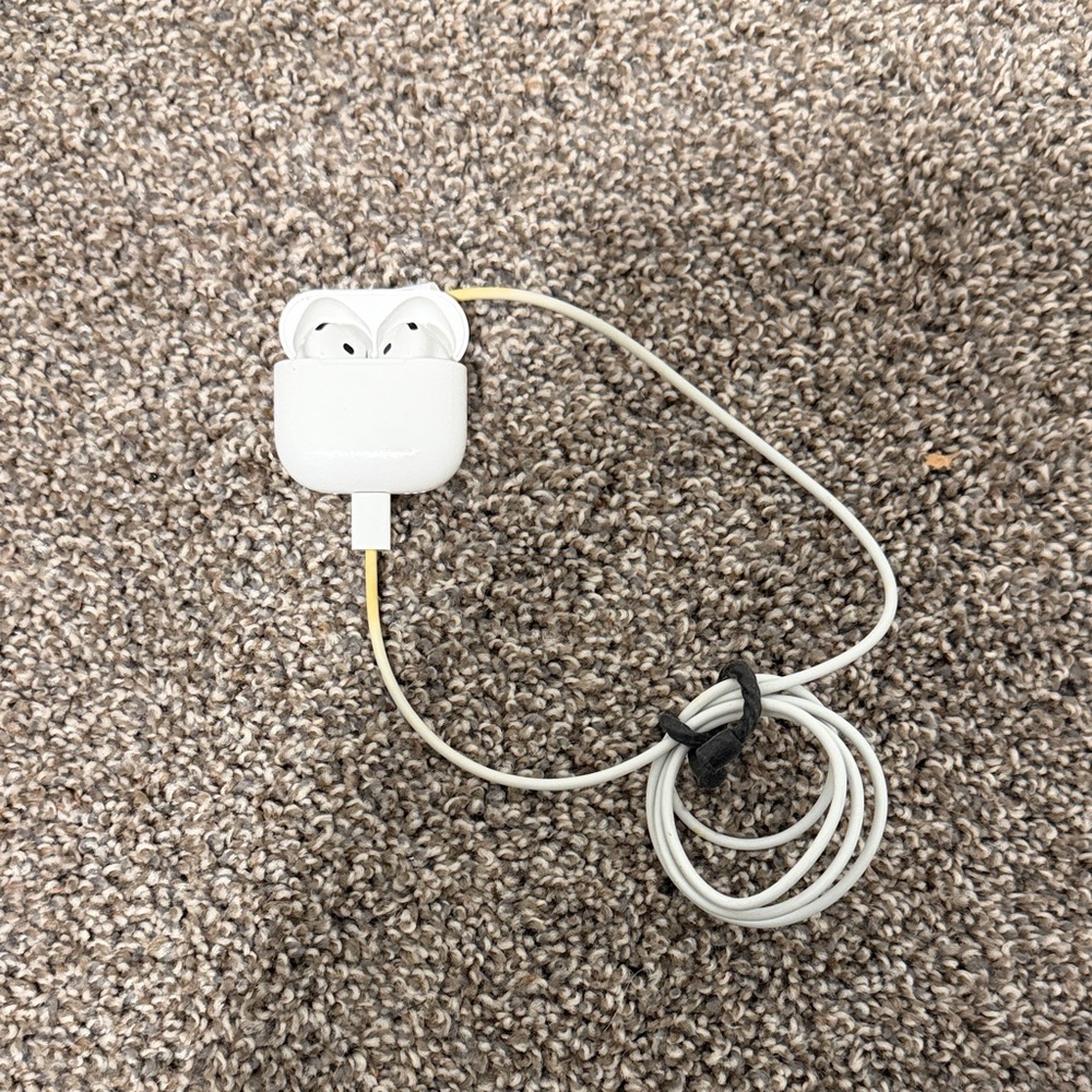 Apple White AirPods with Case